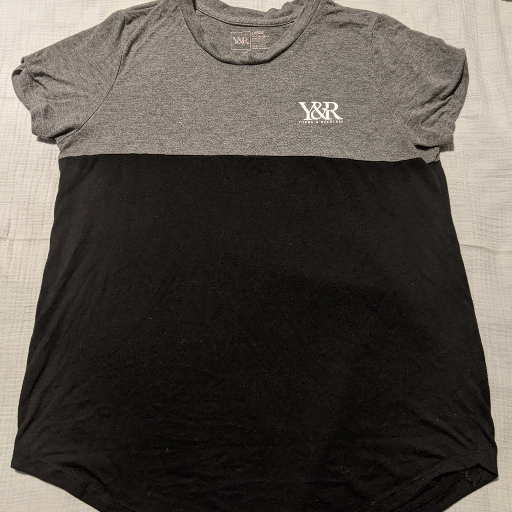 Women's Large Young & Reckless Tee